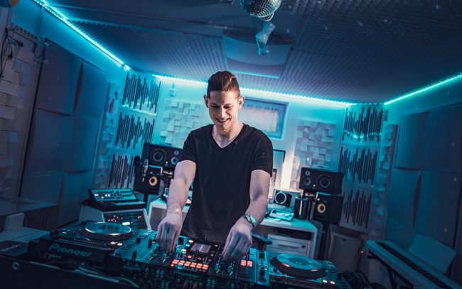 DJ Tommic